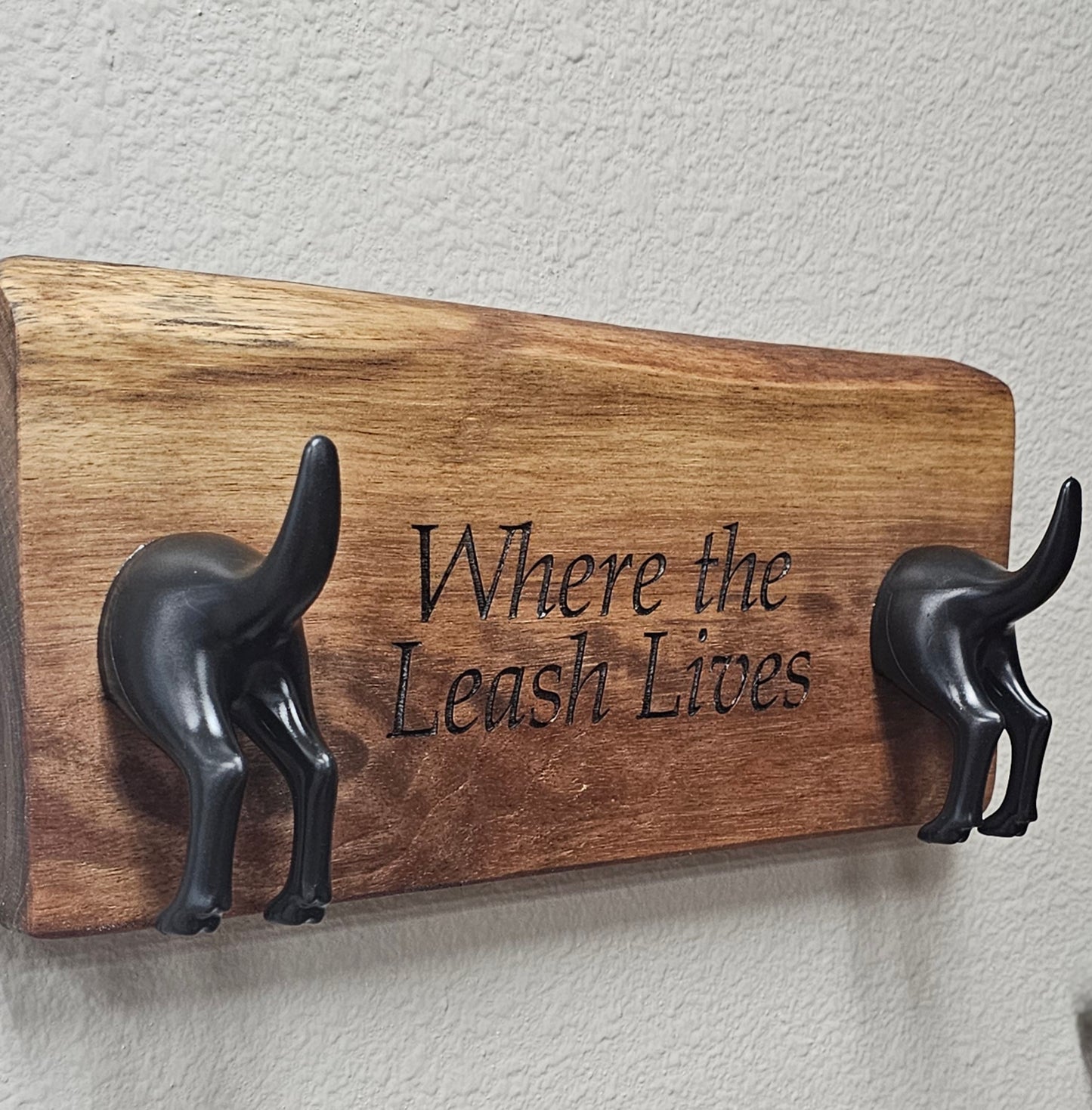 Walnut Bone Shaped Leash Holder Wall Art (Wholesale)